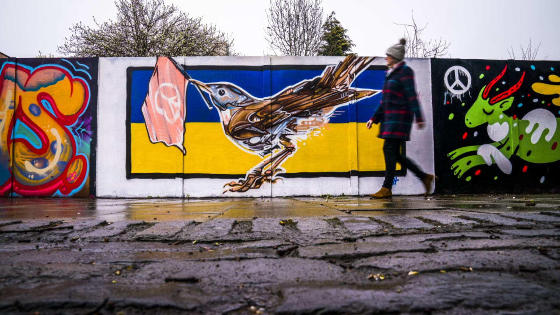 New street art which has appeared in Leith, Edinburgh, in response to Russia's invasion of Ukraine. The mural features a Nightingale, the official national bird of Ukraine, against the country's flag. Picture date: Tuesday April 5, 2022.