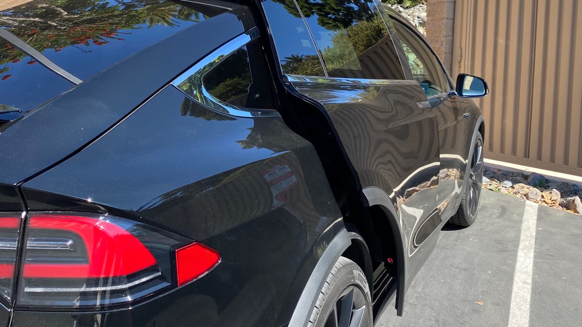 Danny Roman's Tesla Model X had battery, and door issues that lead him to return it to the electric vehicle maker in 2020.