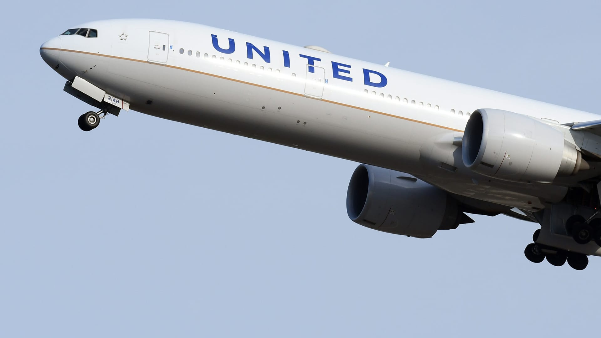 United is the first major U.S. airline to reach an agreement with its pilots.