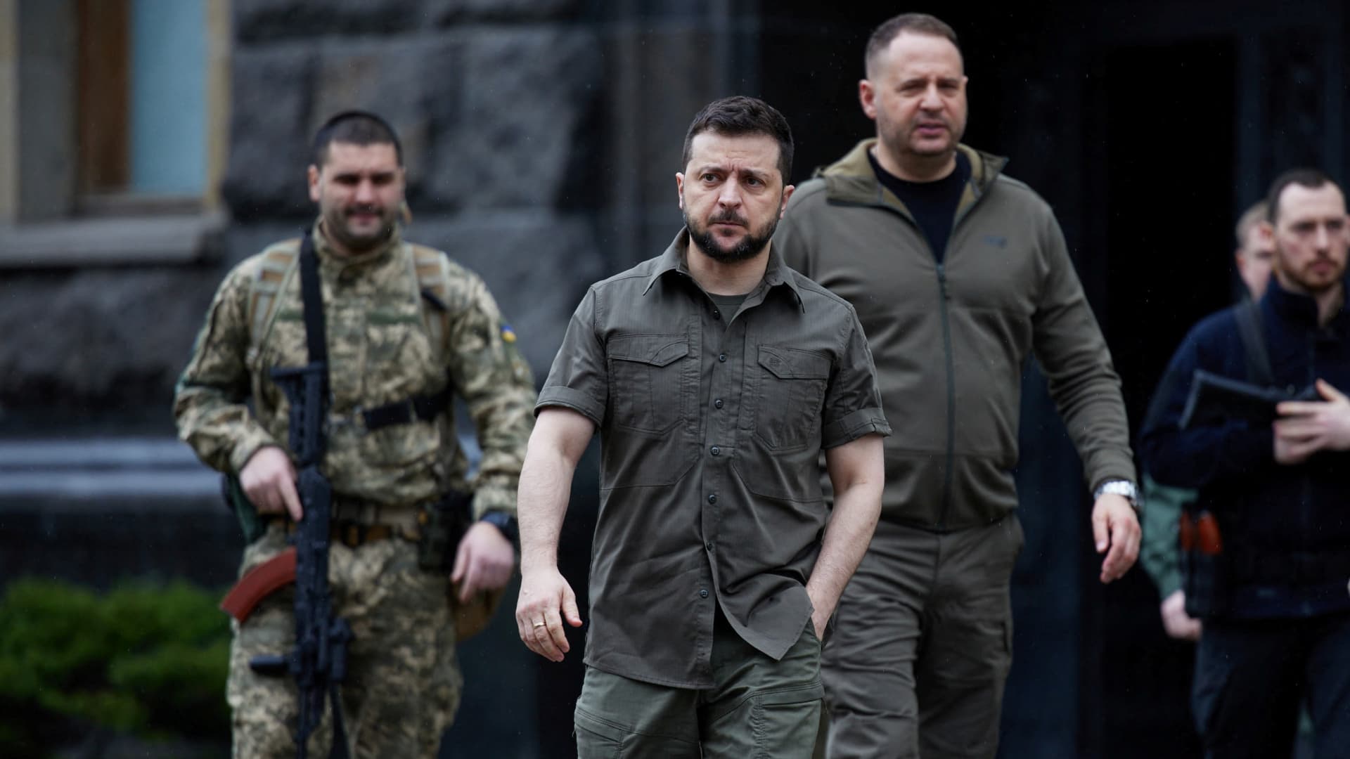 Ukrainian President Volodymyr Zelenskyy arrives for a meeting with Austrian Chancellor Karl Nehammer, as Russia's attack on Ukraine continues, in Kyiv, Ukraine April 9, 2022.