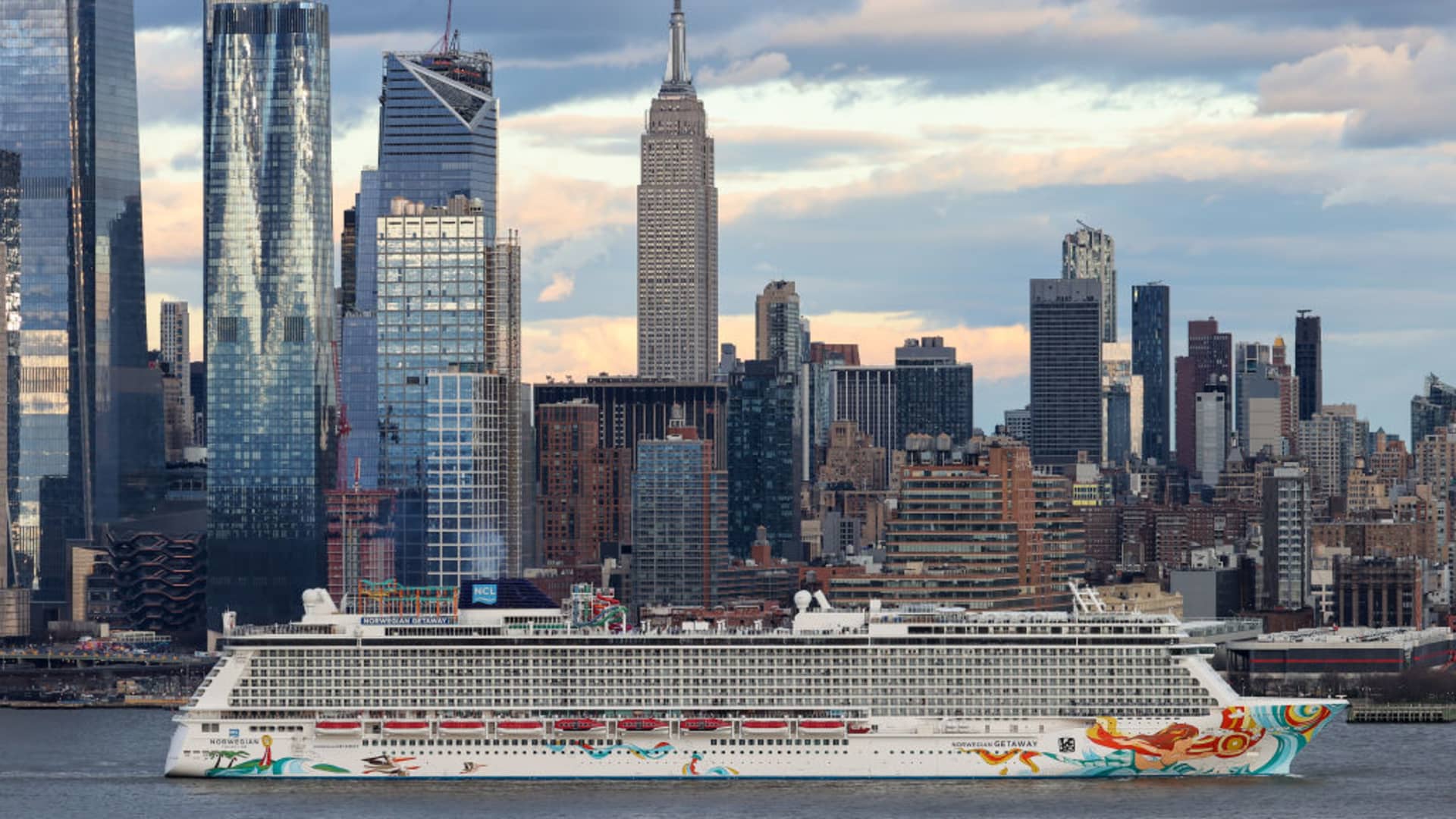Norwegian Cruise Line ends Covid-19 testing, masking and vaccine requirements