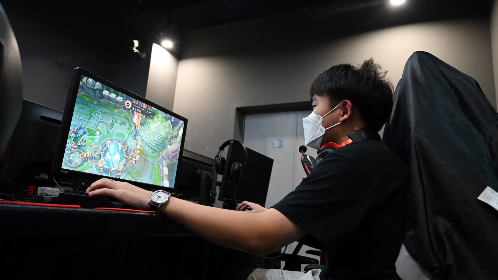 Chinese gaming stocks jump as regulator approves new titles after months-long freeze