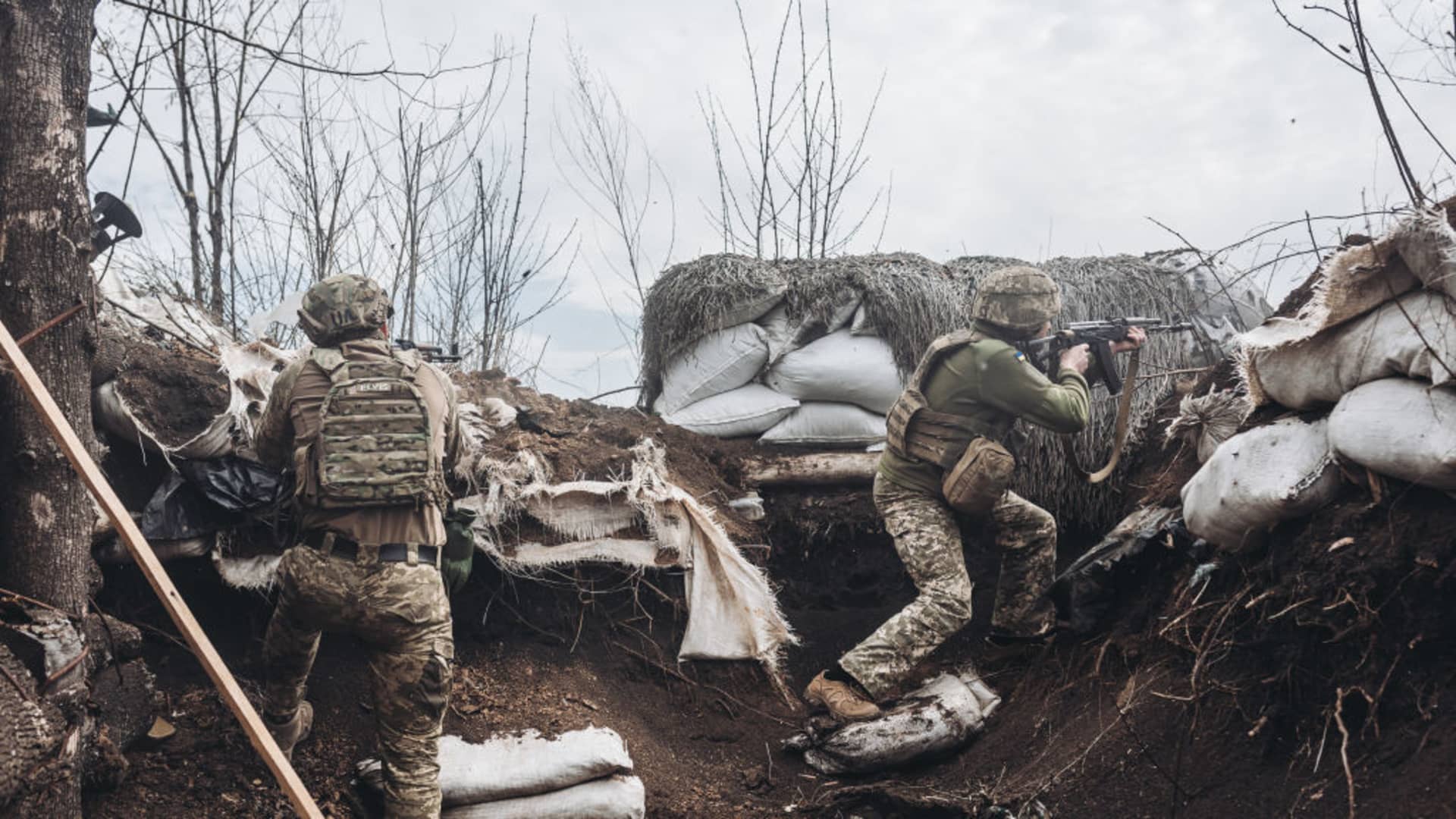 Ukrainian soldiers take aim from their frontline position in eastern Ukraine, on April 11, 2022. British Defence authorities predict fighting will worsen there over the next two to three weeks.