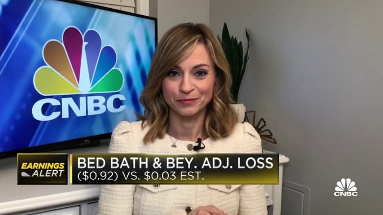 Bed Bath & Beyond posts disappointing quarterly loss amid inventory woes