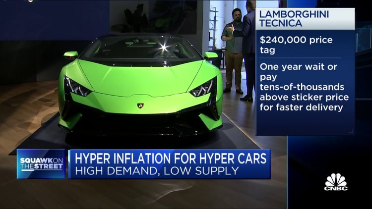 Inflation drives up the cost of luxury cars