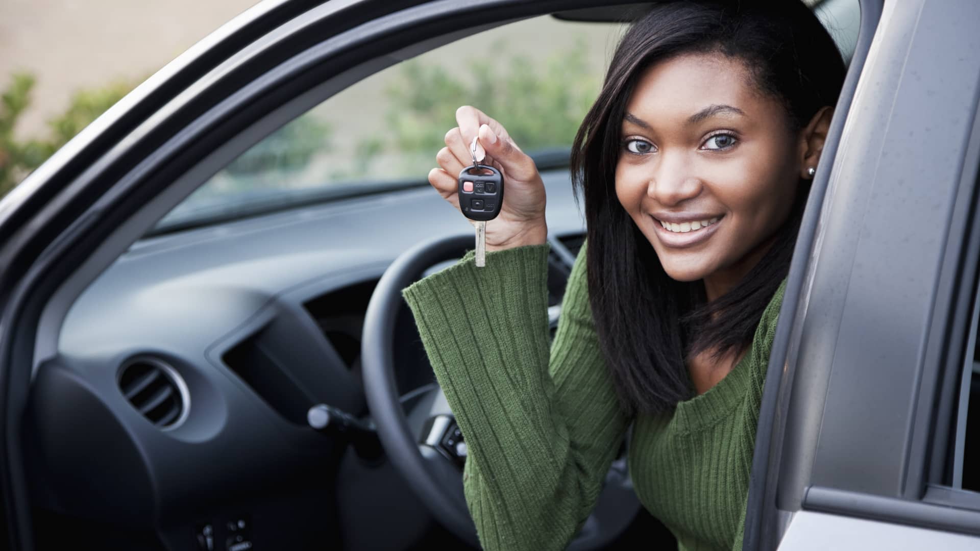 Financing a new car? How much you can save with excellent credit score