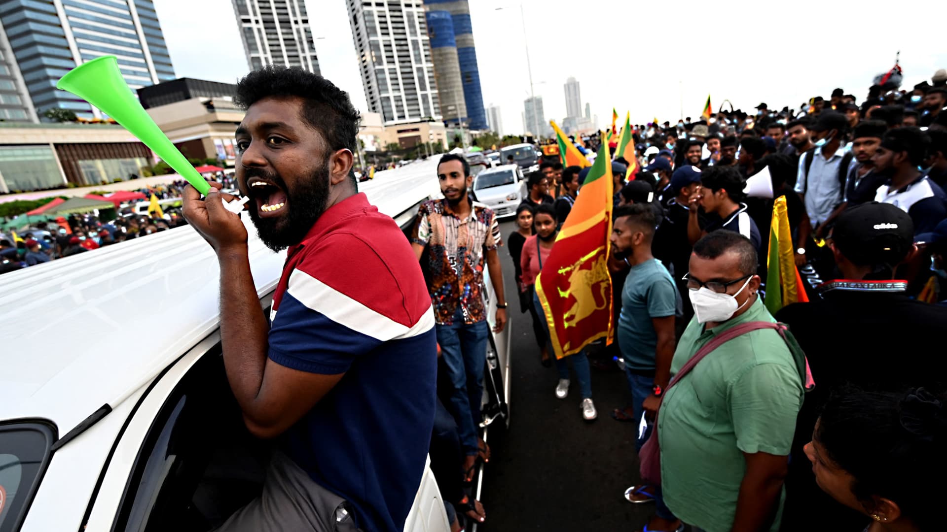 Sri Lankan opposition to desk no-confidence vote towards authorities