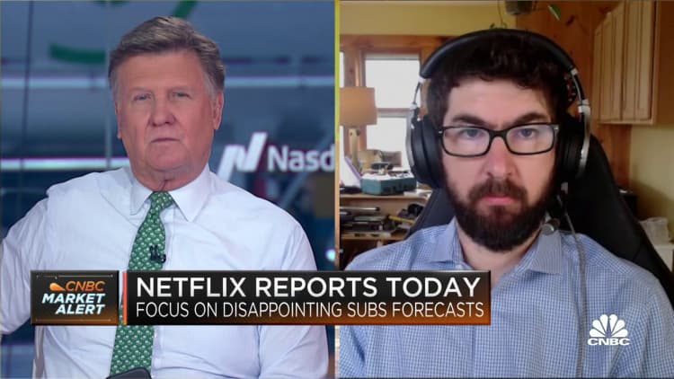 Netflix subscriber growth could be messy this quarter, says Jefferies' Andrew Uerkwitz