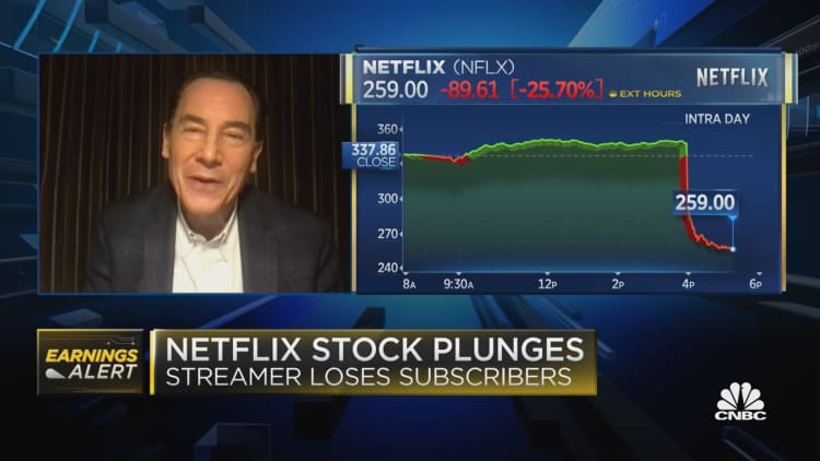 Media mogul Tom Rogers reacts to Netflix results, tackles streaming wars
