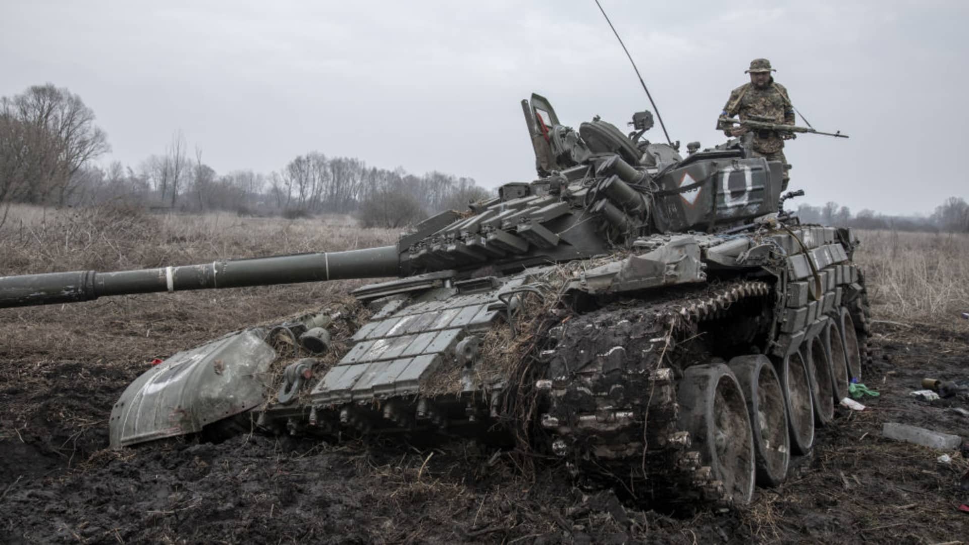 How Ukraine’s mud became a secret weapon in its defense against Russia