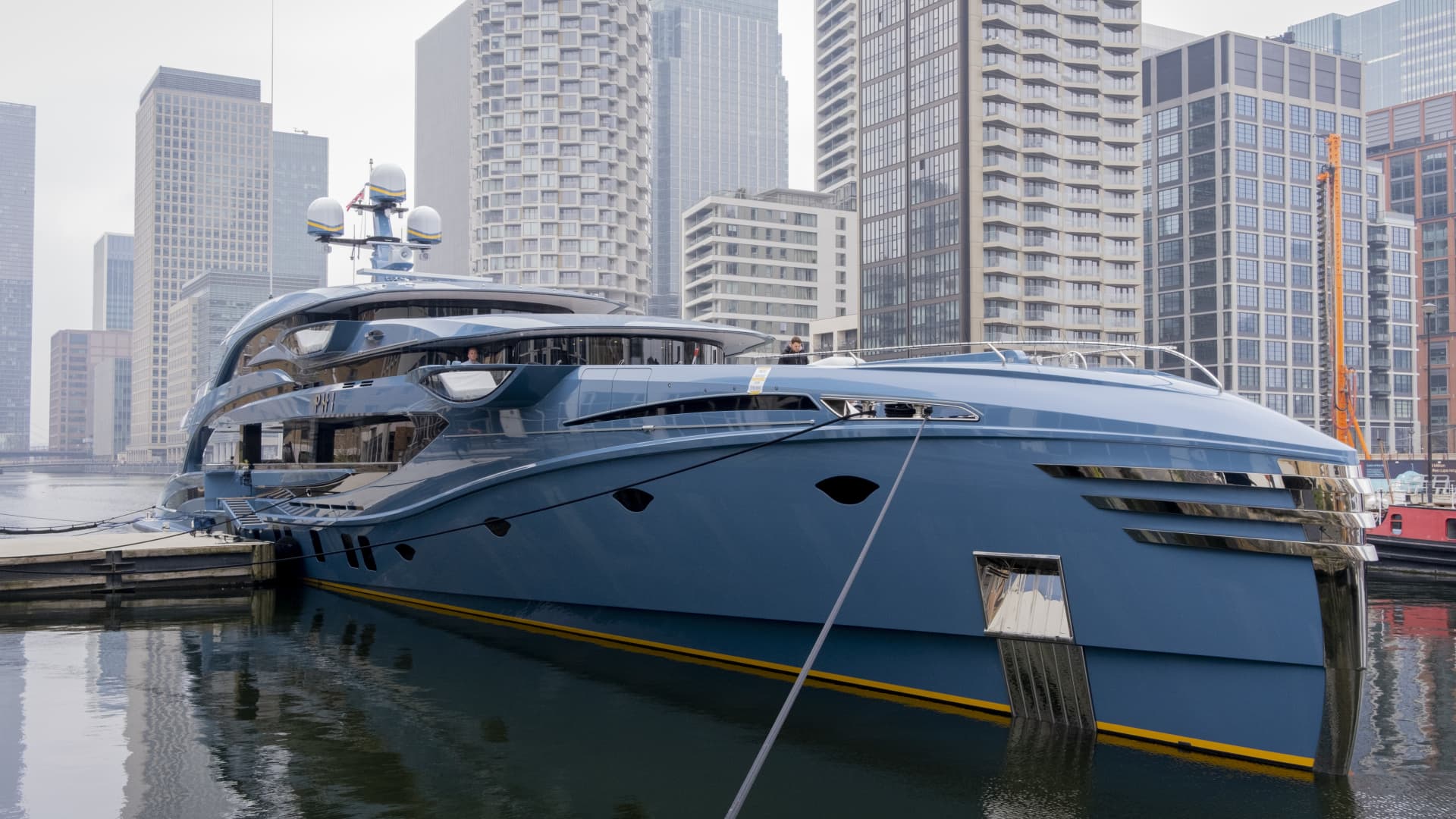 Why yachts and belongings of Russian billionaire oligarchs are goals of U.S.