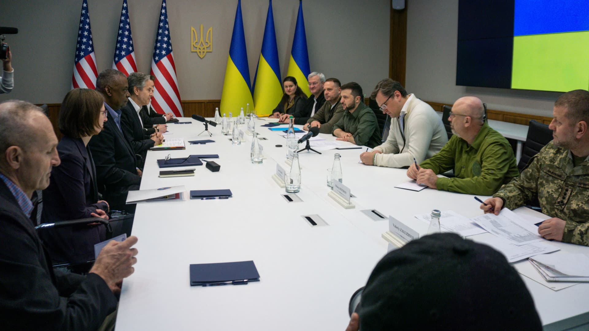 U.S. Secretary of Defense Lloyd Austin and U.S. Secretary of State Antony Blinken meet with Ukrainian Foreign Minister Dmytro Kuleba and Ukrainian President Volodymyr Zelenskyy, in Kyiv, Ukraine April 24, 2022. Picture taken April 24, 2022. 