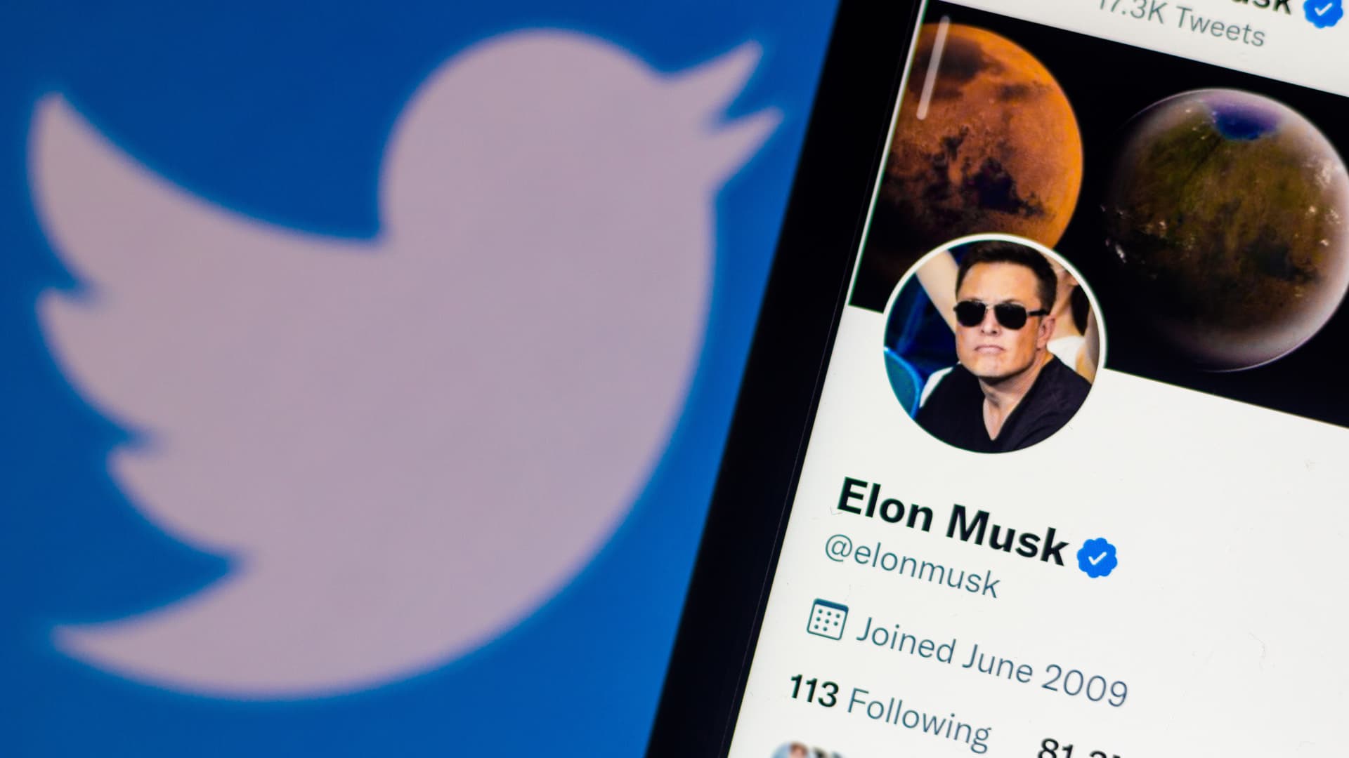 Twitter shares jump 5% on reports it could accept Elon Musk’s bid as early as Monday – CNBC