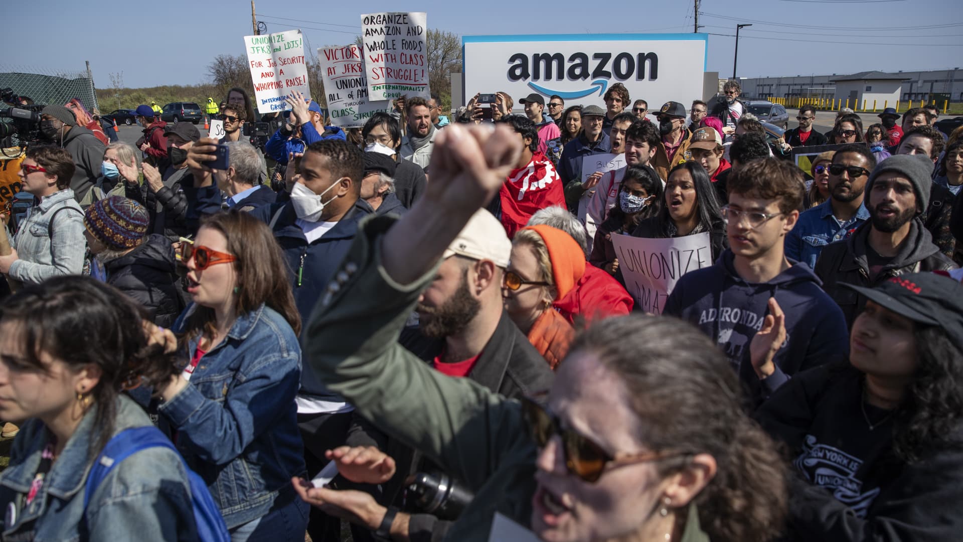 Amazon broke federal labor law by calling Staten Island union organizers 'thugs,' interrogating workers