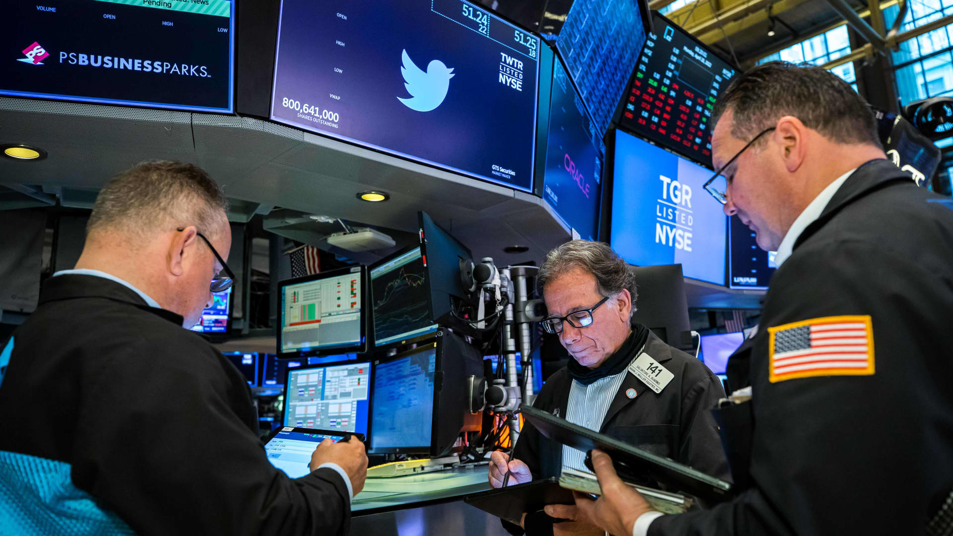 Stocks making the biggest moves midday: Twitter, Affirm, Robinhood and more