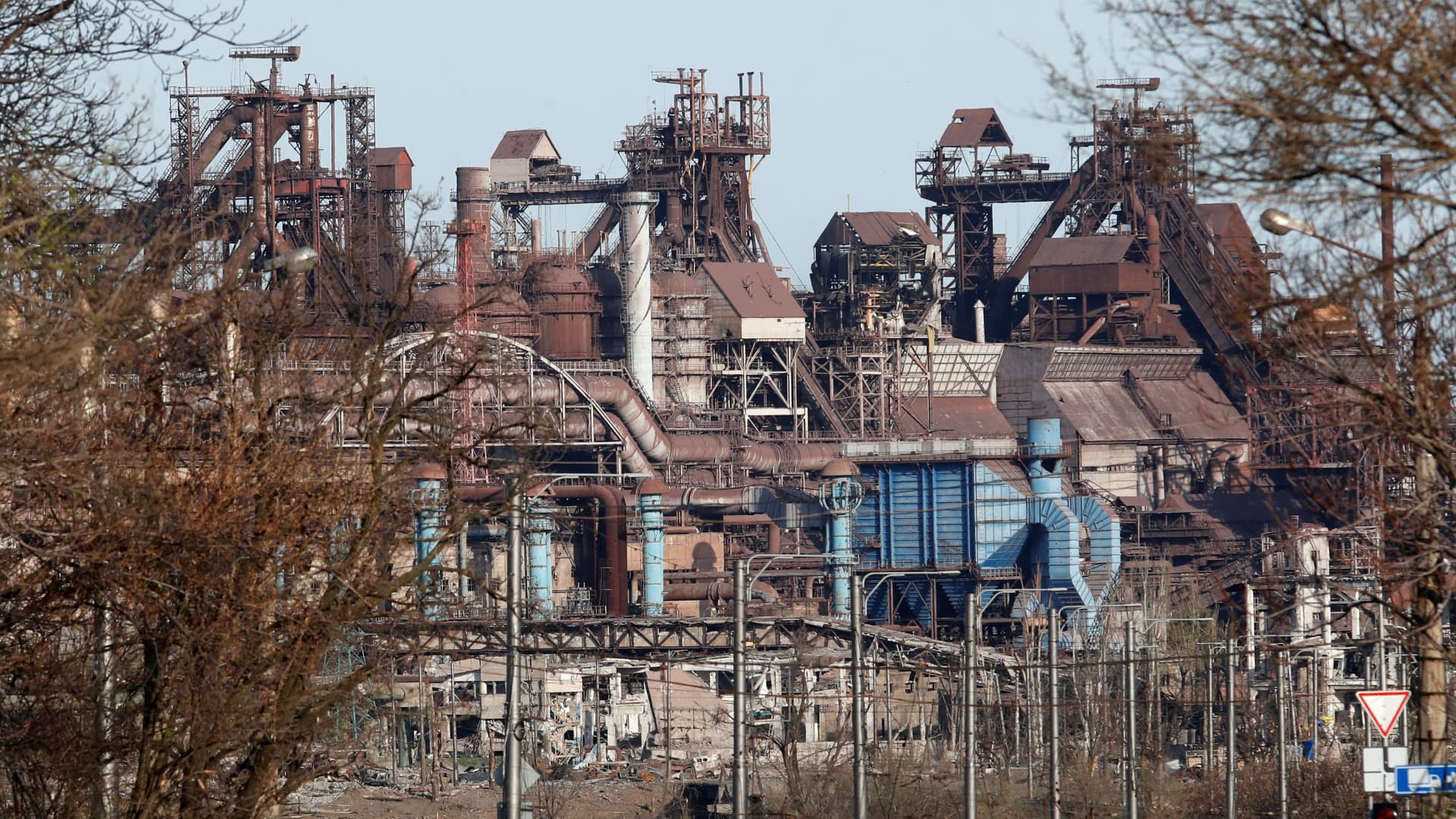 A view shows a plant of Azovstal Iron and Steel Works during Ukraine-Russia conflict in the southern port city of Mariupol, Ukraine April 26, 2022.