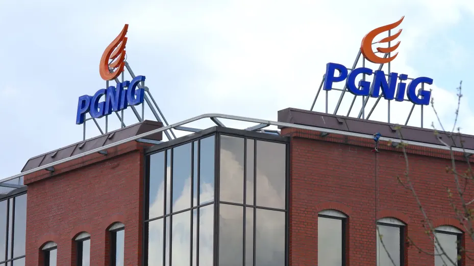 A photo taken on April 27, 2022 shows the logo of Polish state-controlled gas utility company PGNiG at the company's headquarters in Warsaw.