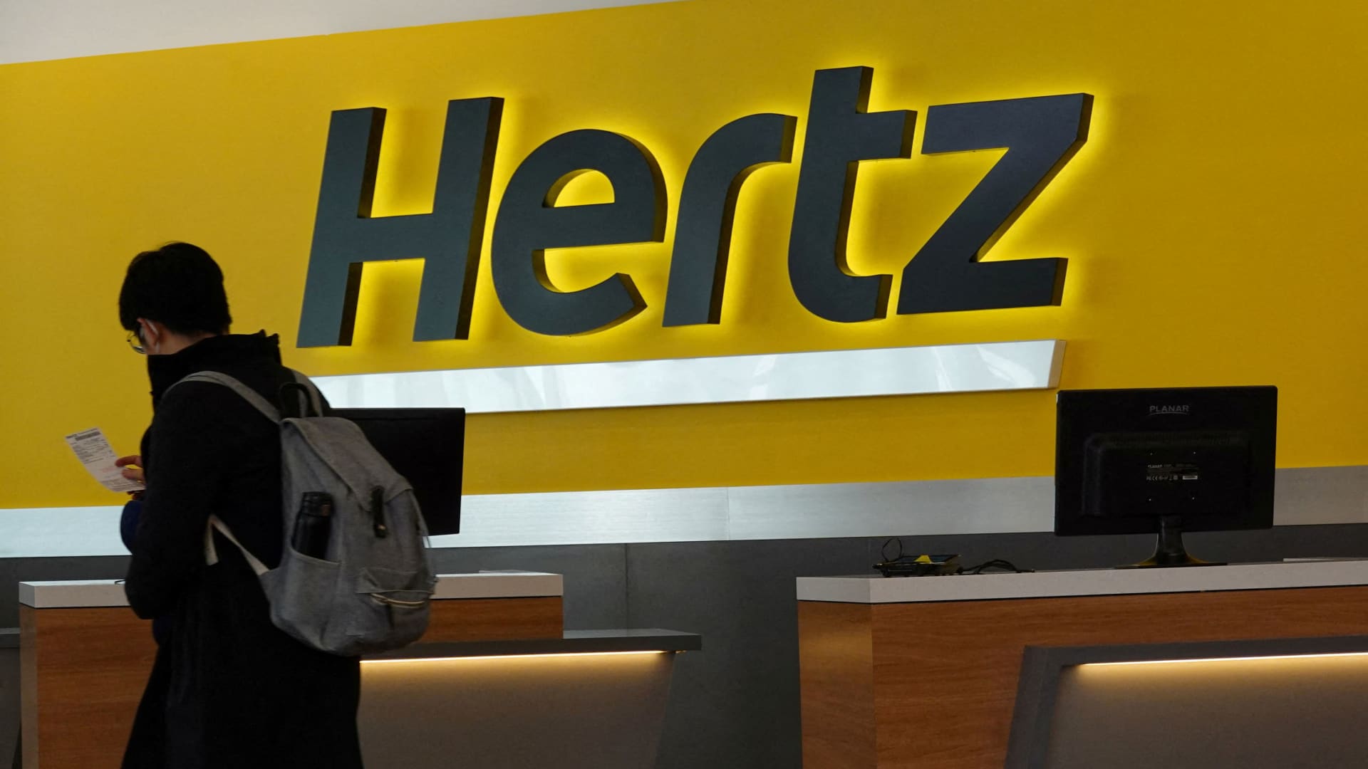 Stocks making the biggest moves midday: Hertz, Ford, Keurig Dr Pepper and more