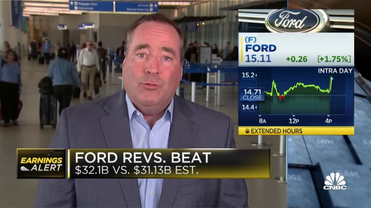 Ford beats top and bottom line, reaffirms full year guidance