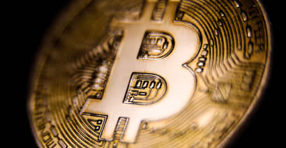 Bitcoin jumps 10% as U.S. creates backstop for SVB depositors