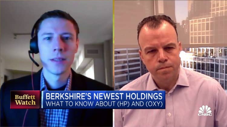 Two experts break down Berkshire's newest holdings in HP, Occidental Petroleum