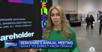 Berkshire Hathaway's shareholder meeting returns Saturday after a 3-year hiatus