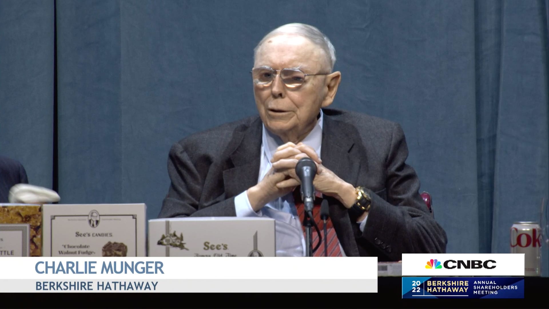 Charlie Munger believes Berkshire’s investments in fossil fuels and renewables can both work