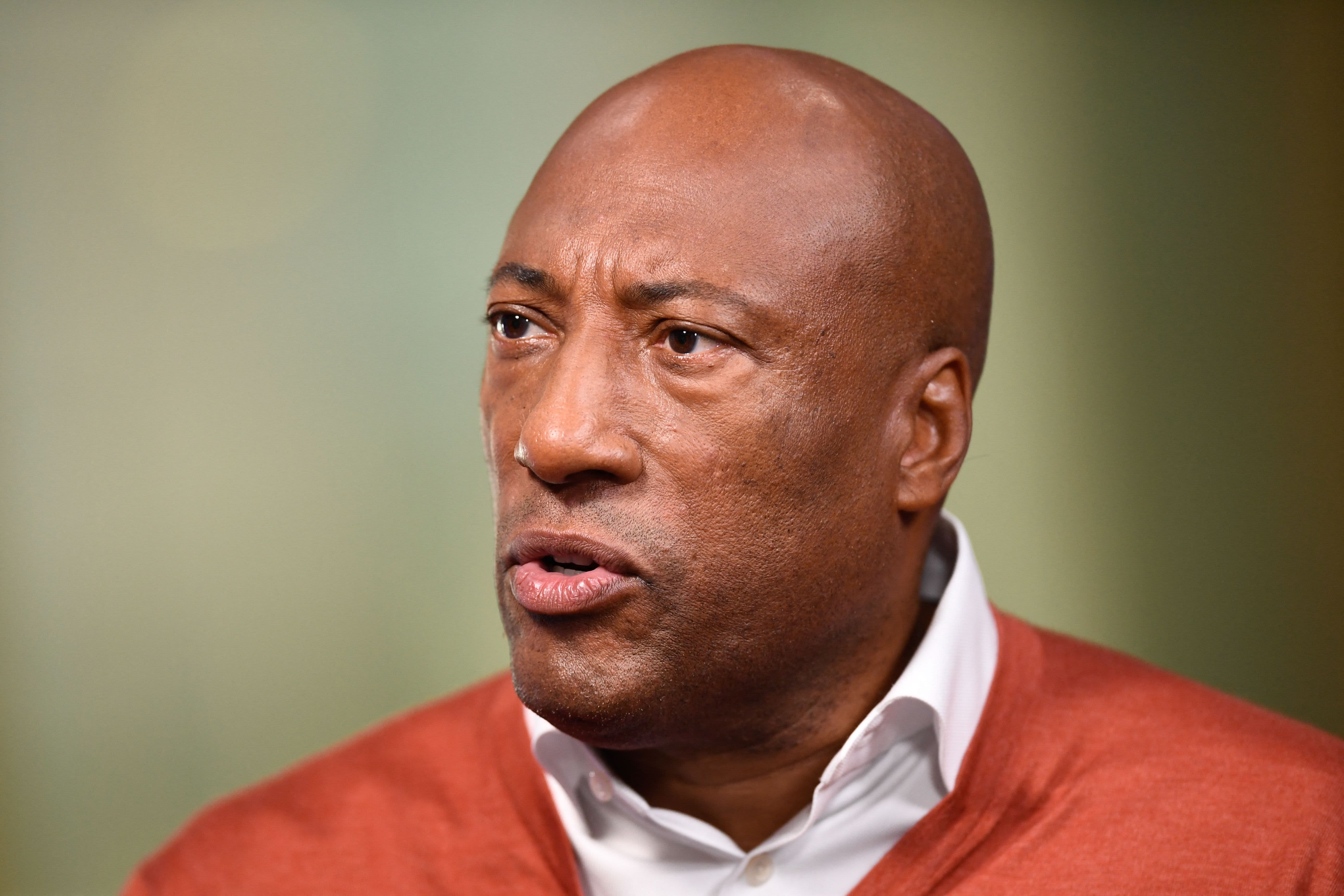 Byron Allen, offering $14 billion for Paramount, has a long history of media bids that haven’t materialized