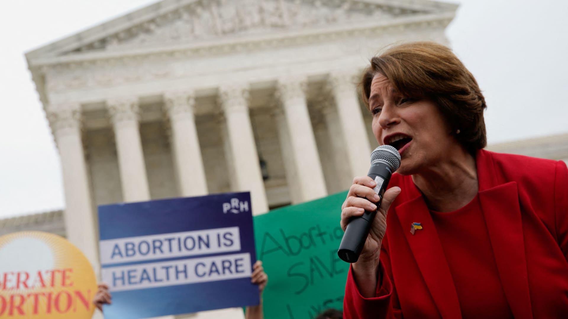Democratic senators concerned about phone location data being used to track people seeking abortions