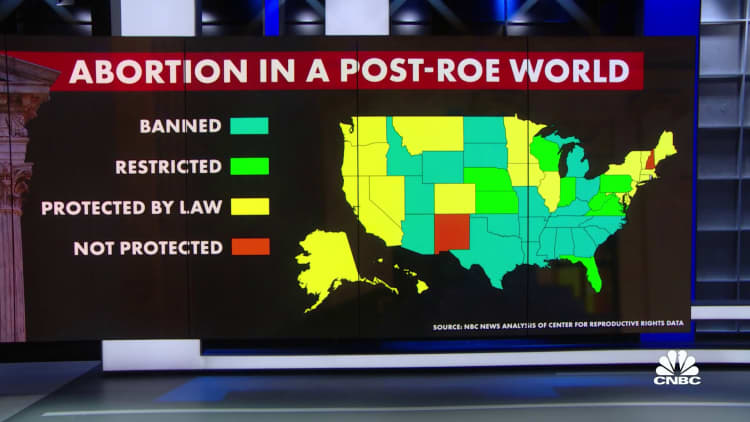 If Supreme Court strikes down Roe v. Wade, states would decide the legality of abortion