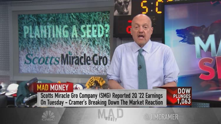 Here's why Jim Cramer is warning investors to stay away from Scotts Miracle-Gro