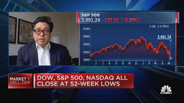 Struggling FAANG stocks are trading at attractive levels, says Fundstrat's Tom Lee