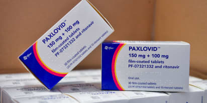 Paxlovid: FDA approves Pfizer Covid treatment for high-risk adults 