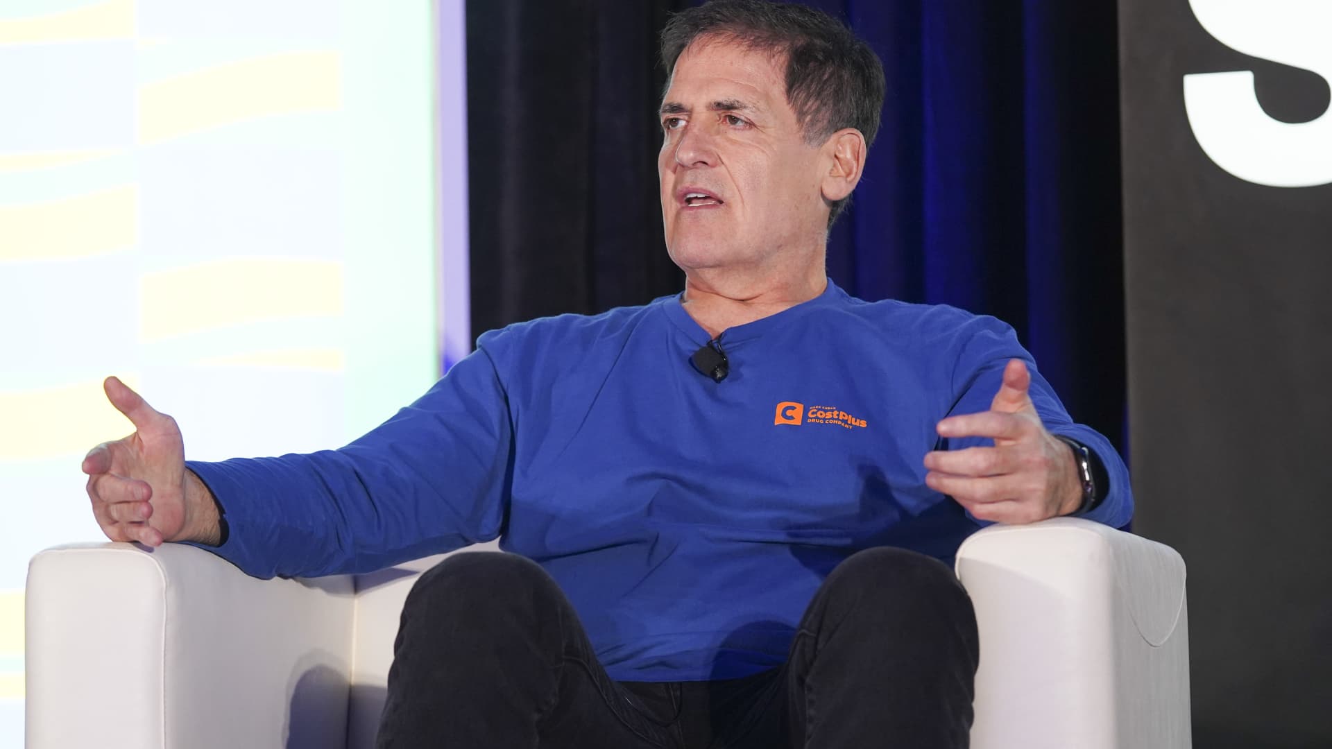 Mark Cuban says he supports President Biden's $10,000 student loan debt proposal: 'It has to be fixed'
