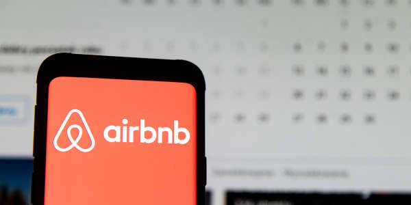 Morgan Stanley downgrades Airbnb on travel demand concerns, see shares falling the next 12 months