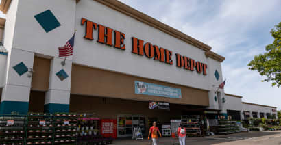 Home Depot raises full-year outlook after earnings beat, record Q1 sales