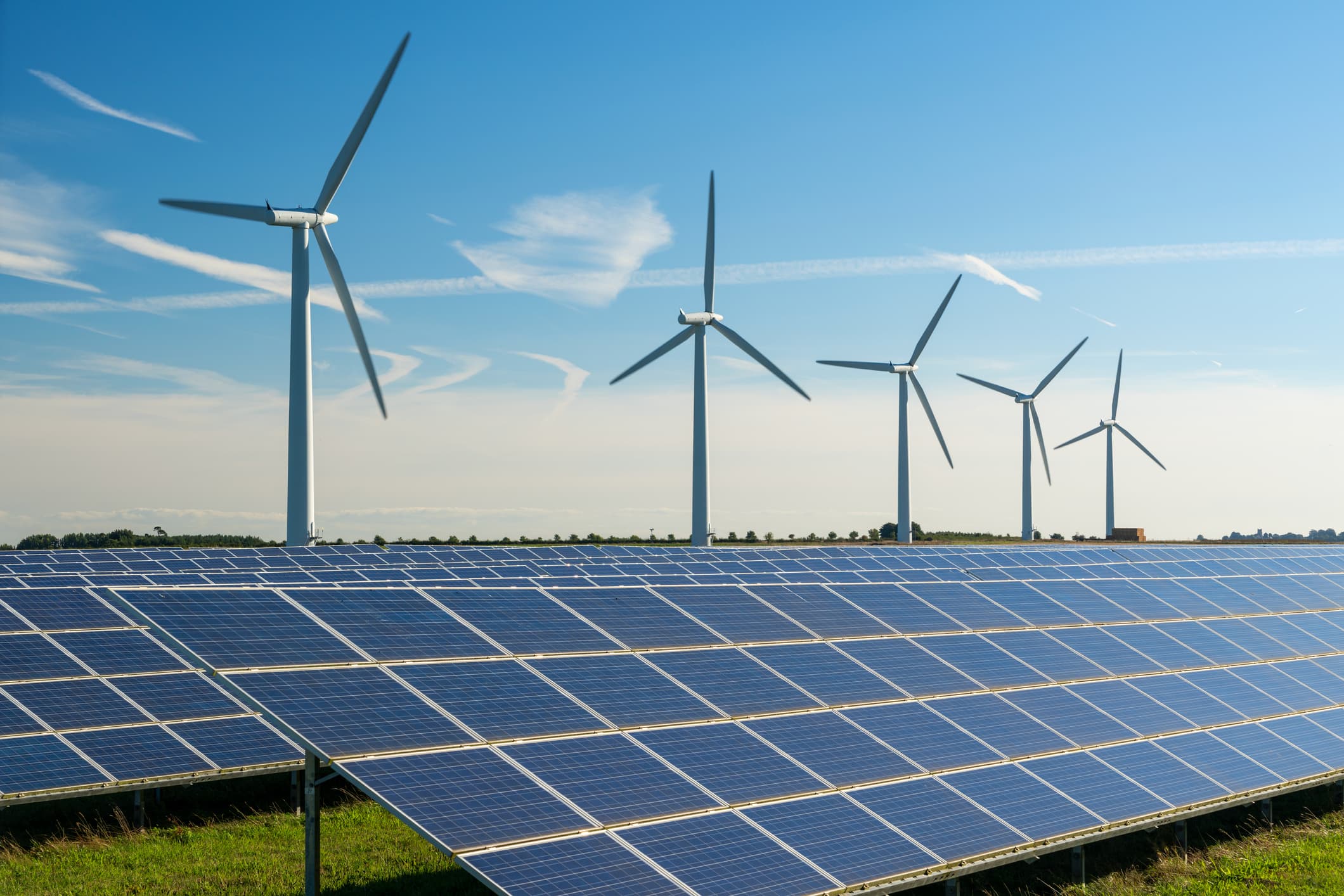 Analysts love these 3 renewable energy stocks that could see more than 50% upside