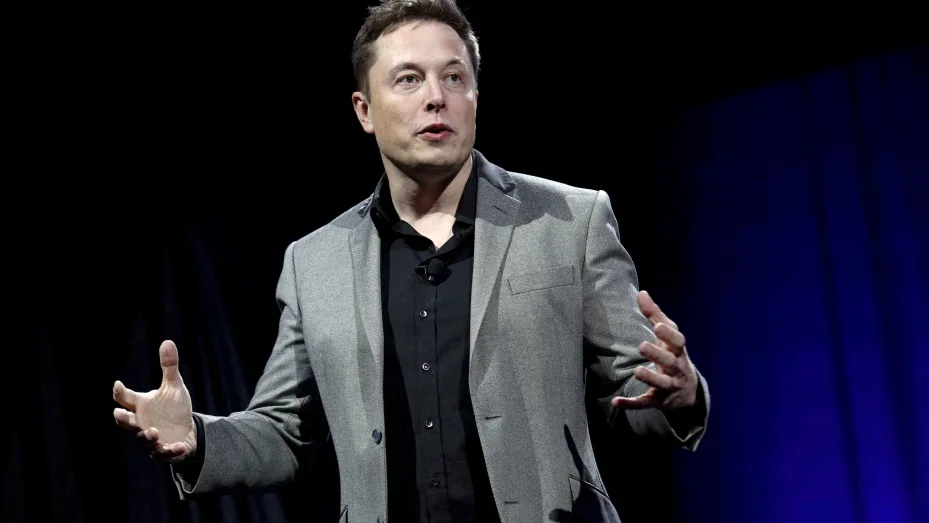 Tesla CEO Elon Musk speaks at an event in Hawthorne, California April 30, 2015.