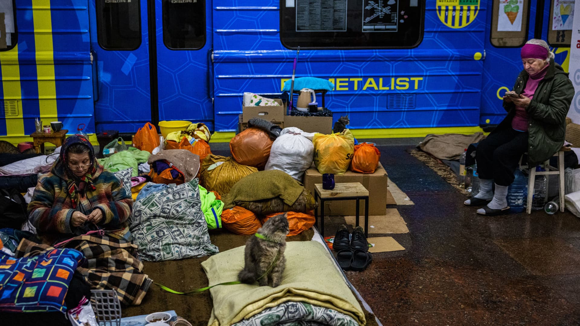 People shelter and live in an underground subway station in the Saltivska district in Kharkiv, eastern Ukraine, on May 19, 2022, on the 85th day of the Russian invasion of Ukraine.