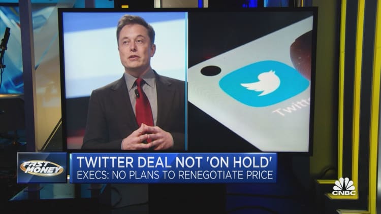 Musk's Twitter deal progressing as planned?