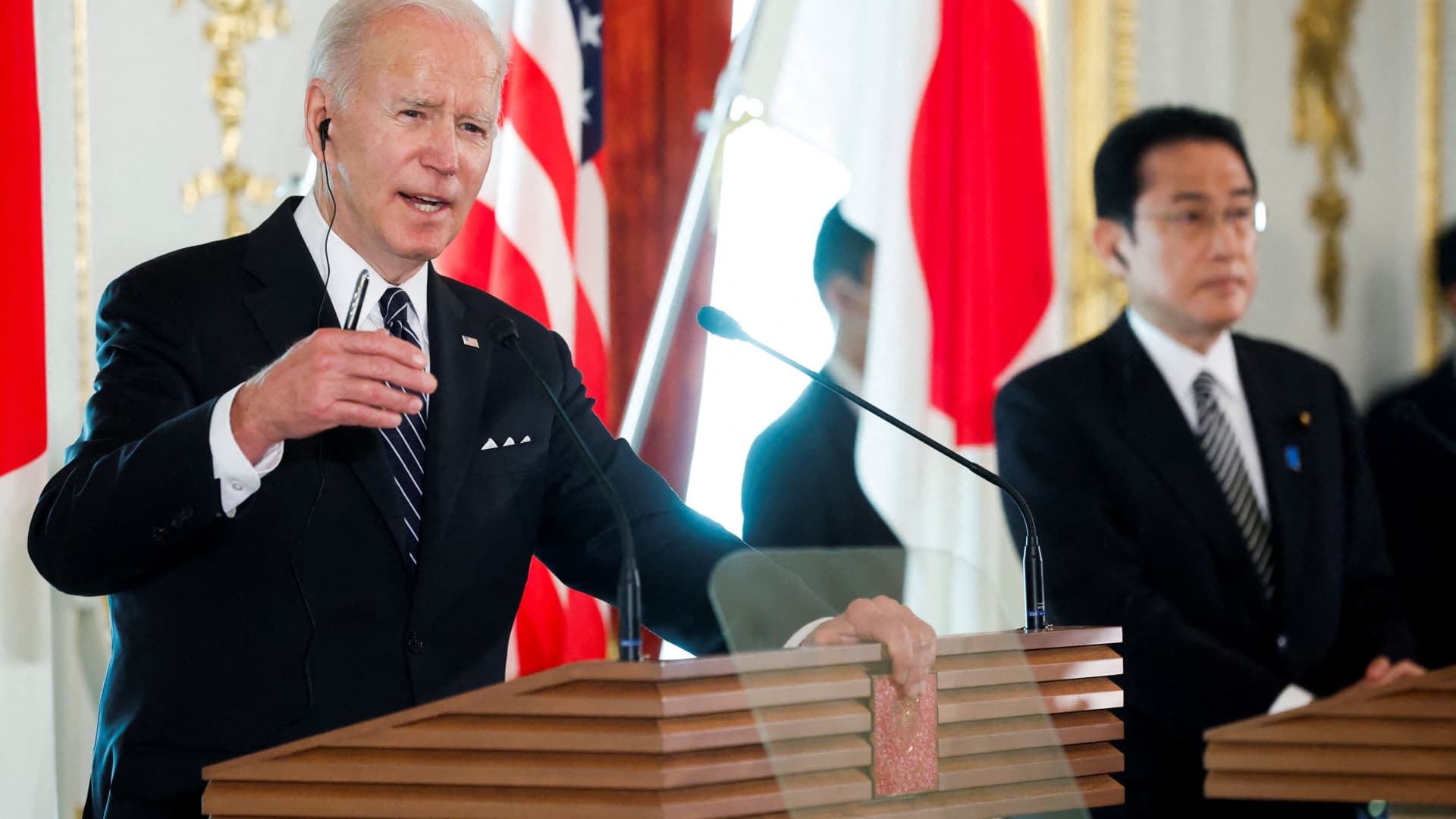 Biden says his Taiwan comments don’t reflect a change in U.S. policy after drawi..