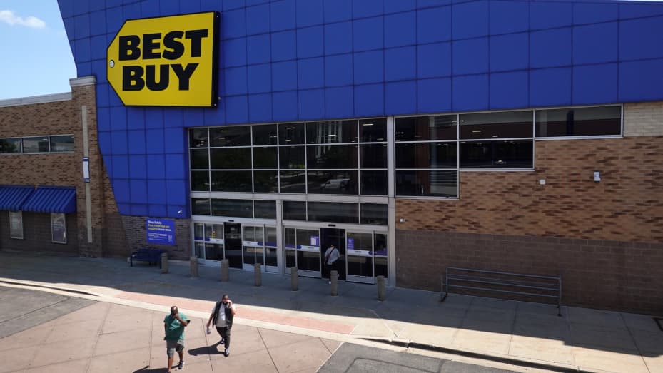 Customers shop at a Best Buy store on August 24, 2021 in Chicago, Illinois.