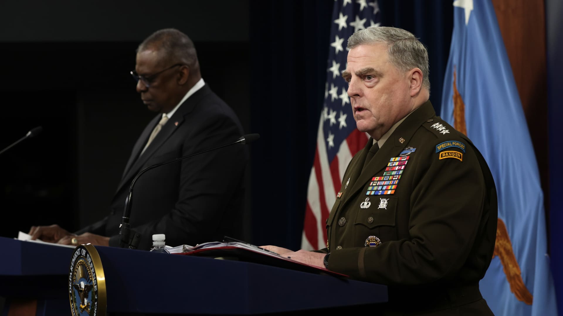 U.S. Secretary of Defense Lloyd Austin (L) and Chairman of the Joint Chiefs of Staff General Mark Milley (R) participate in a news briefing at the Pentagon May 23, 2022 in Arlington, Virginia.