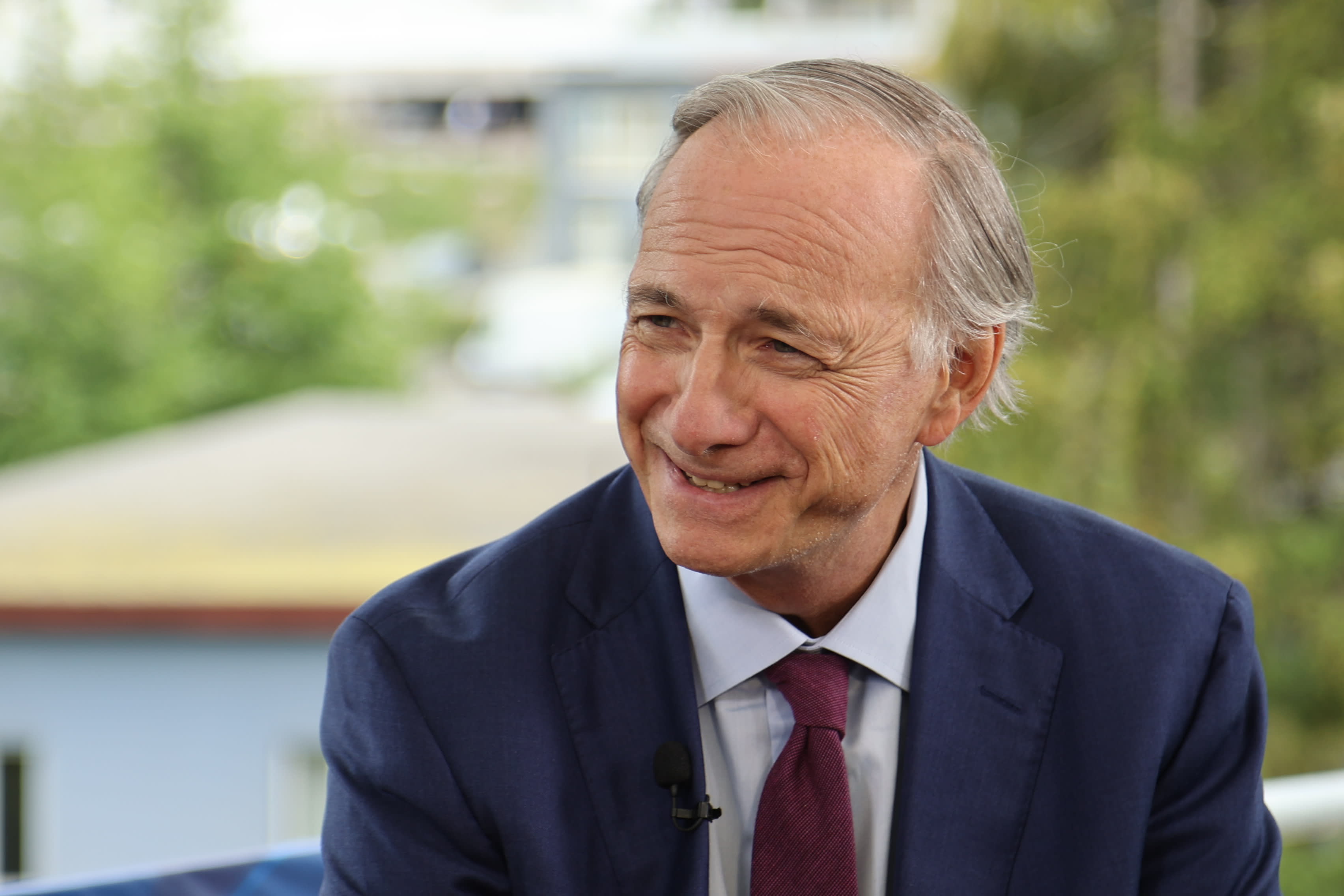 Ray Dalio says he's changed his mind and cash is no longer trash as an investment
