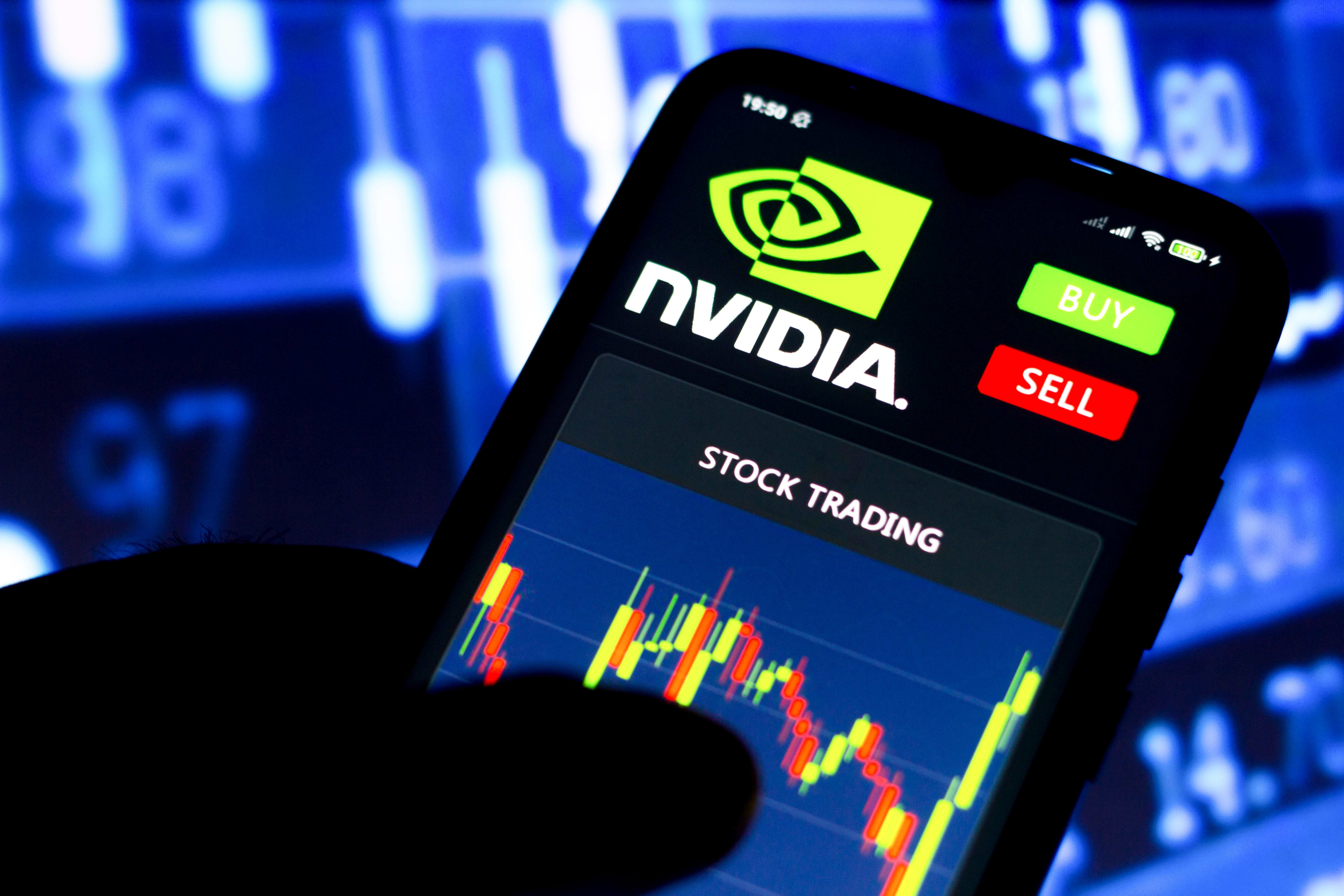 Nvidia is the 'AI buy,' says ‘Fast Money’ trader Tim Seymour 