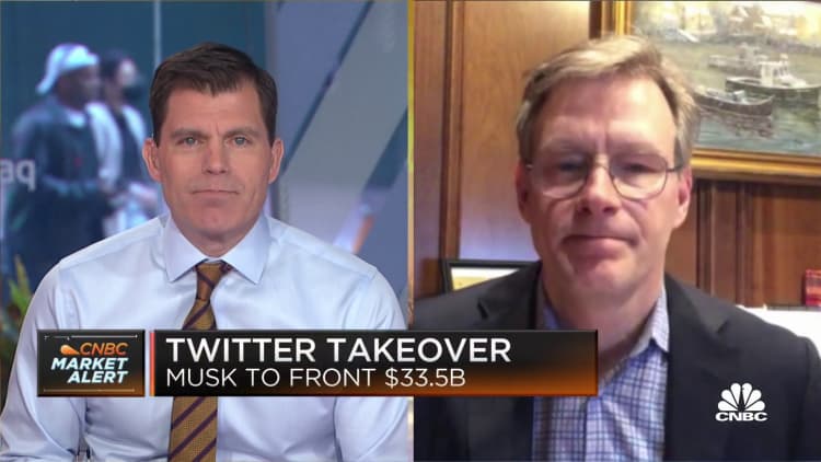 The market indicates Elon Musk's Twitter deal gets done, says Evercore's Mark Mahaney