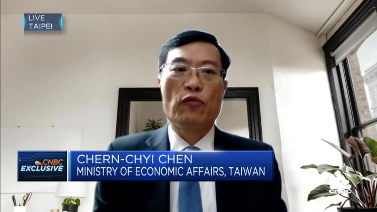 Taiwan minister discusses trade talks with the European Union