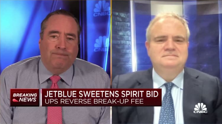 JetBlue 'clearly' has a superior proposal for Spirit Airlines, says CEO Robin Hayes