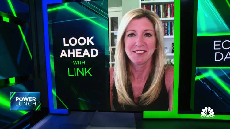 The Fed must continue big rate hikes during next few meetings, says Stephanie Link