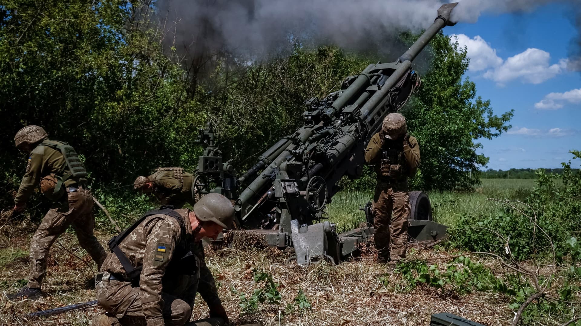 Ukrainian service members fire a shell from a M777 Howitzer near a frontline, as Russia's attack on Ukraine continues, in Donetsk Region, Ukraine June 6, 2022.